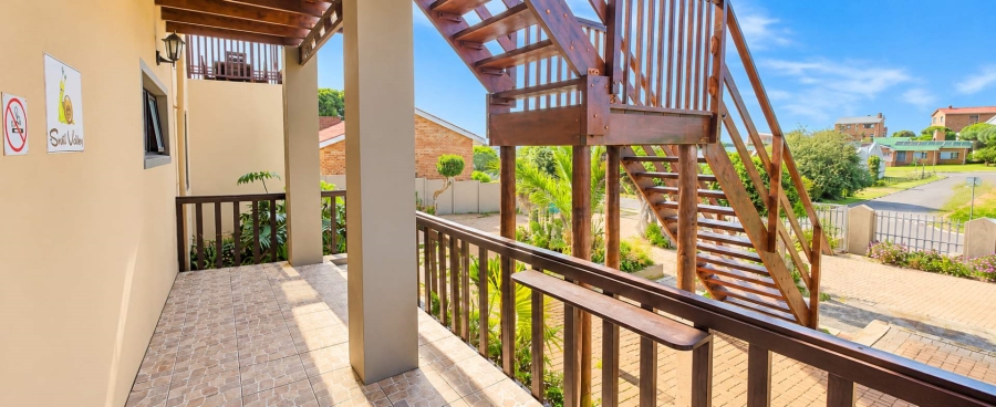 6 Bedroom Property for Sale in Franskraal Western Cape